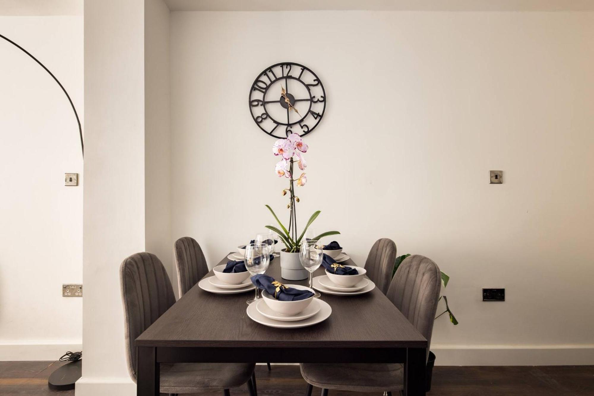 Wild Roses Serviced Apartments - Chelsea London Exterior photo