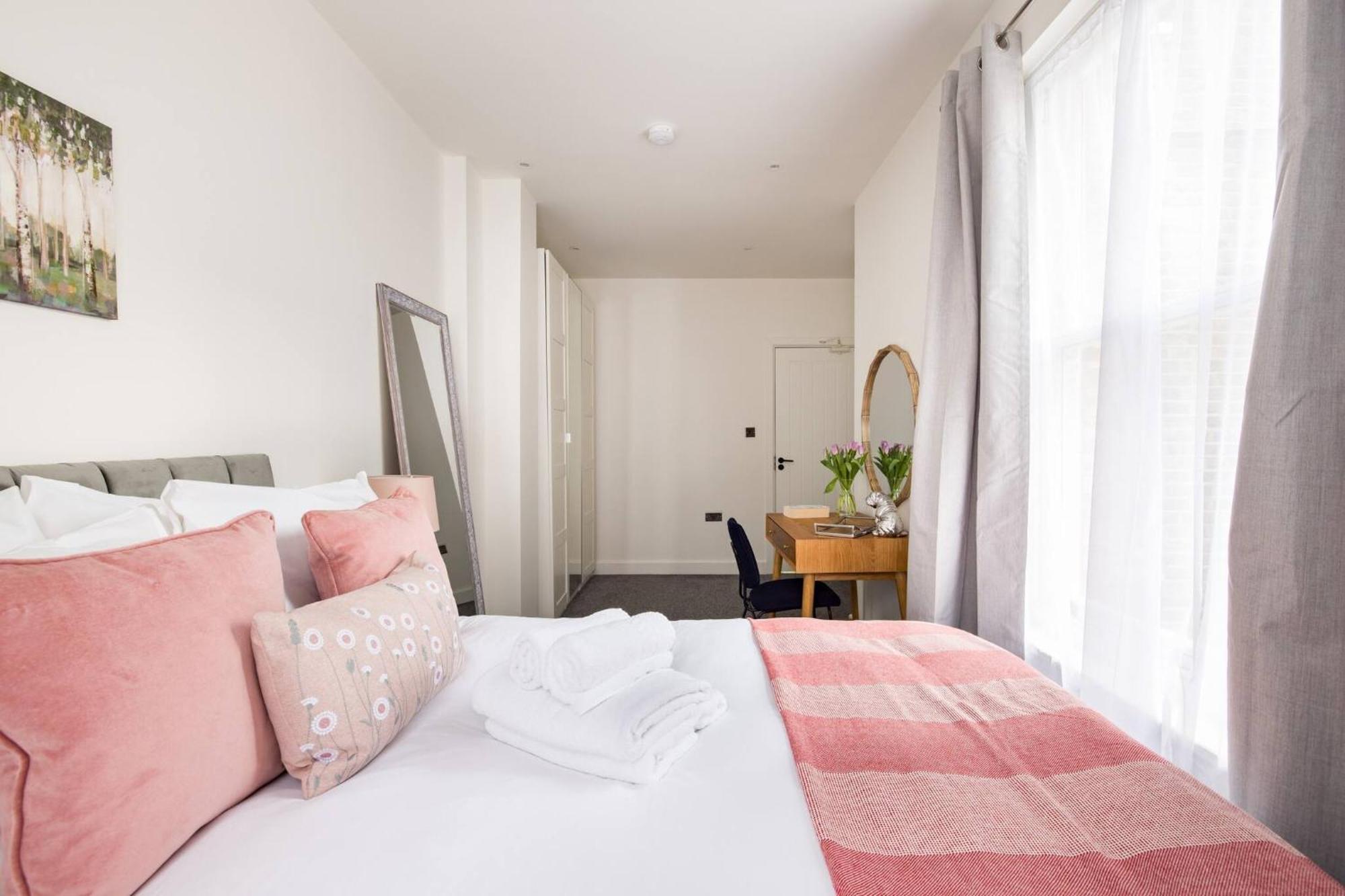 Wild Roses Serviced Apartments - Chelsea London Exterior photo